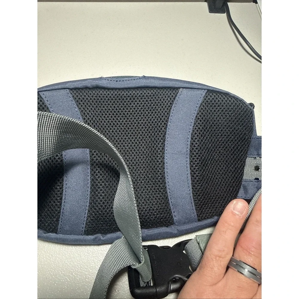 Marmot Waist Pack Multi Pocket Bag Lumbar Fanny Pack Bag Small Blue Two Zip